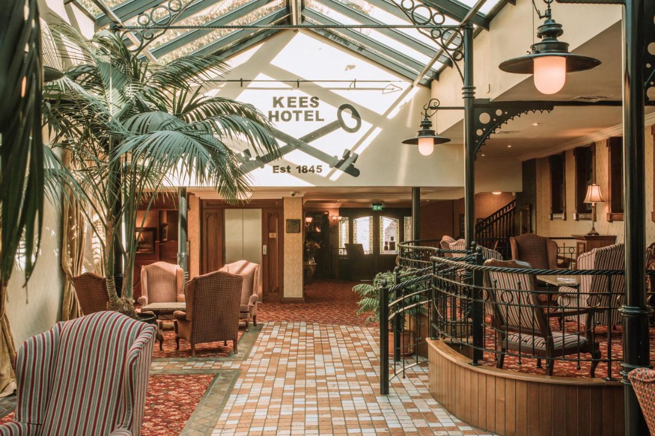 Kee'S Hotel Stranorlar Экстерьер фото