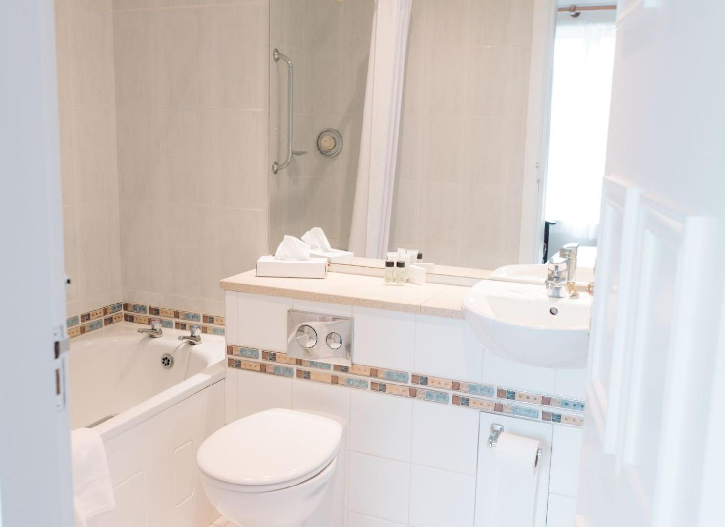 Kee'S Hotel Stranorlar Экстерьер фото