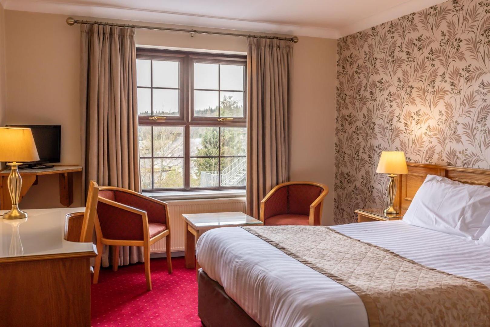Kee'S Hotel Stranorlar Экстерьер фото