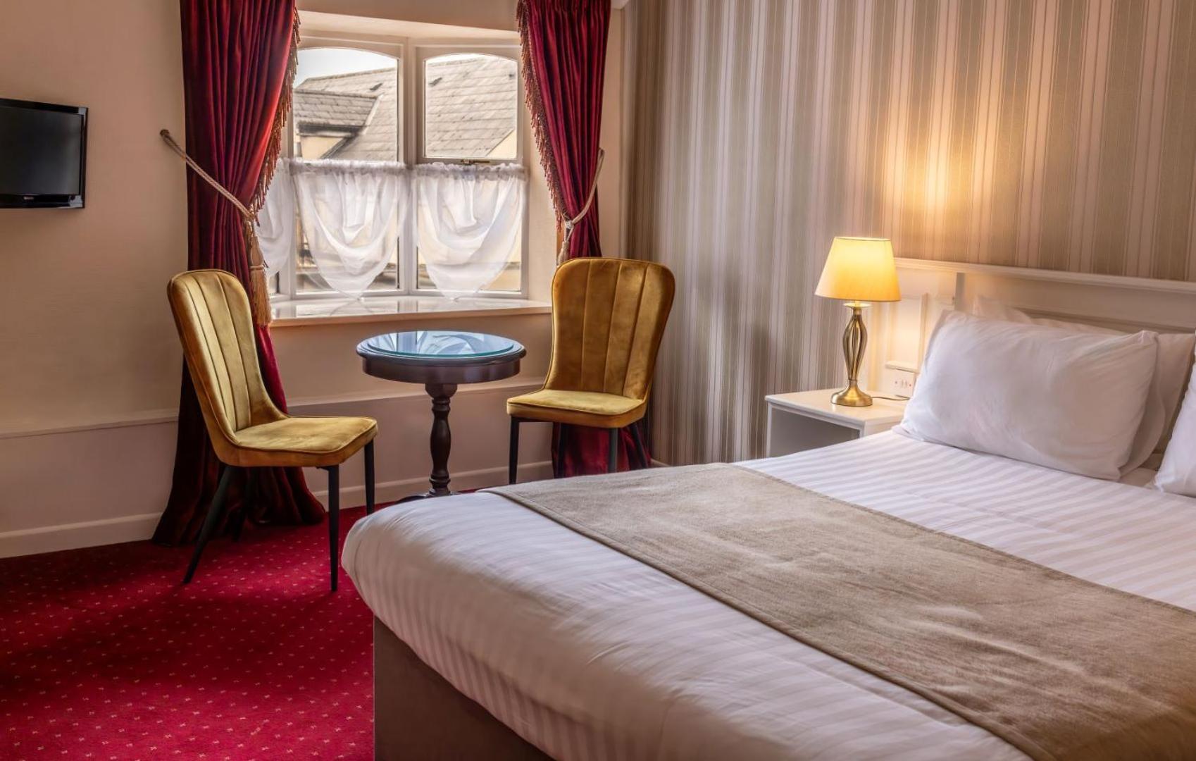 Kee'S Hotel Stranorlar Экстерьер фото