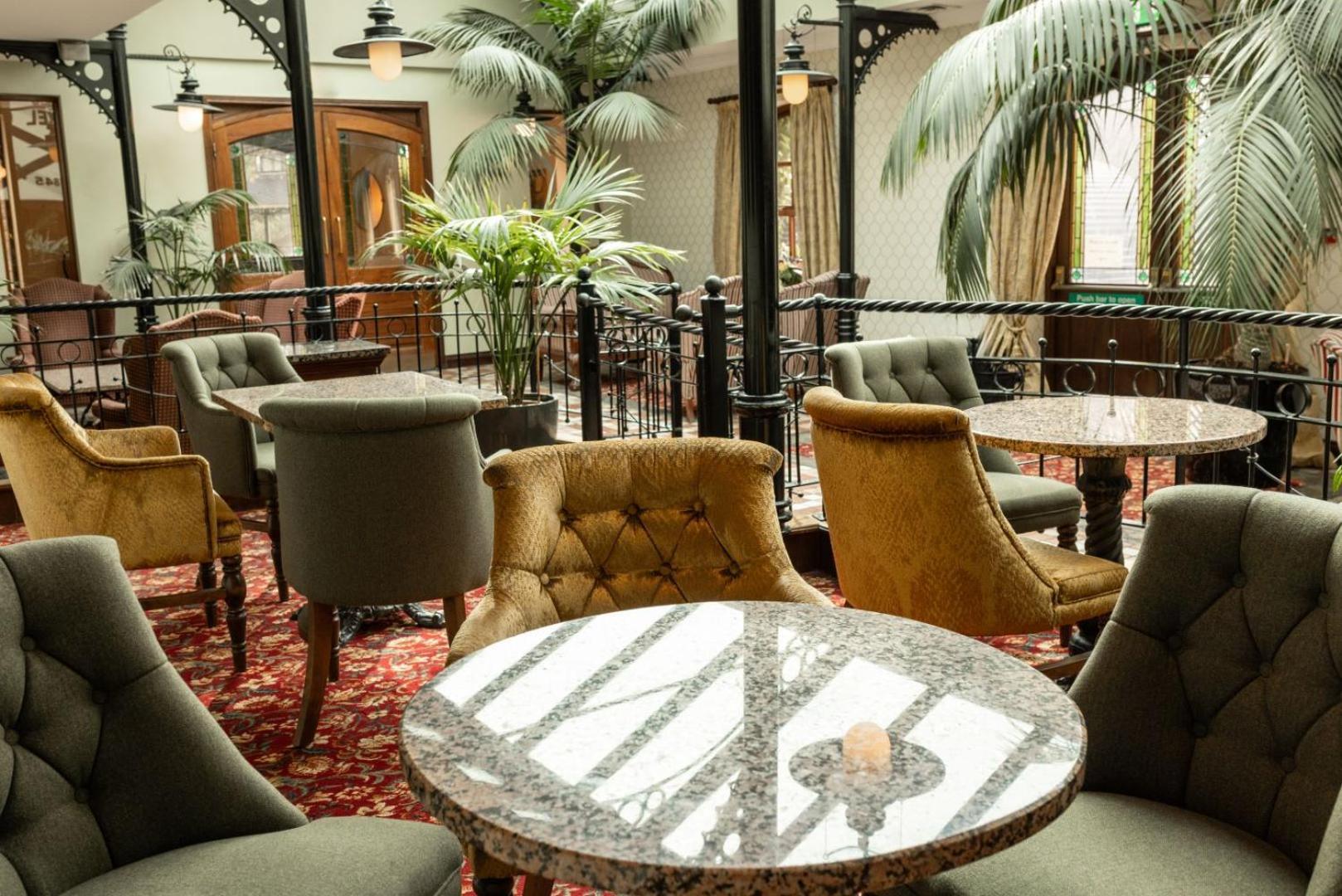 Kee'S Hotel Stranorlar Экстерьер фото
